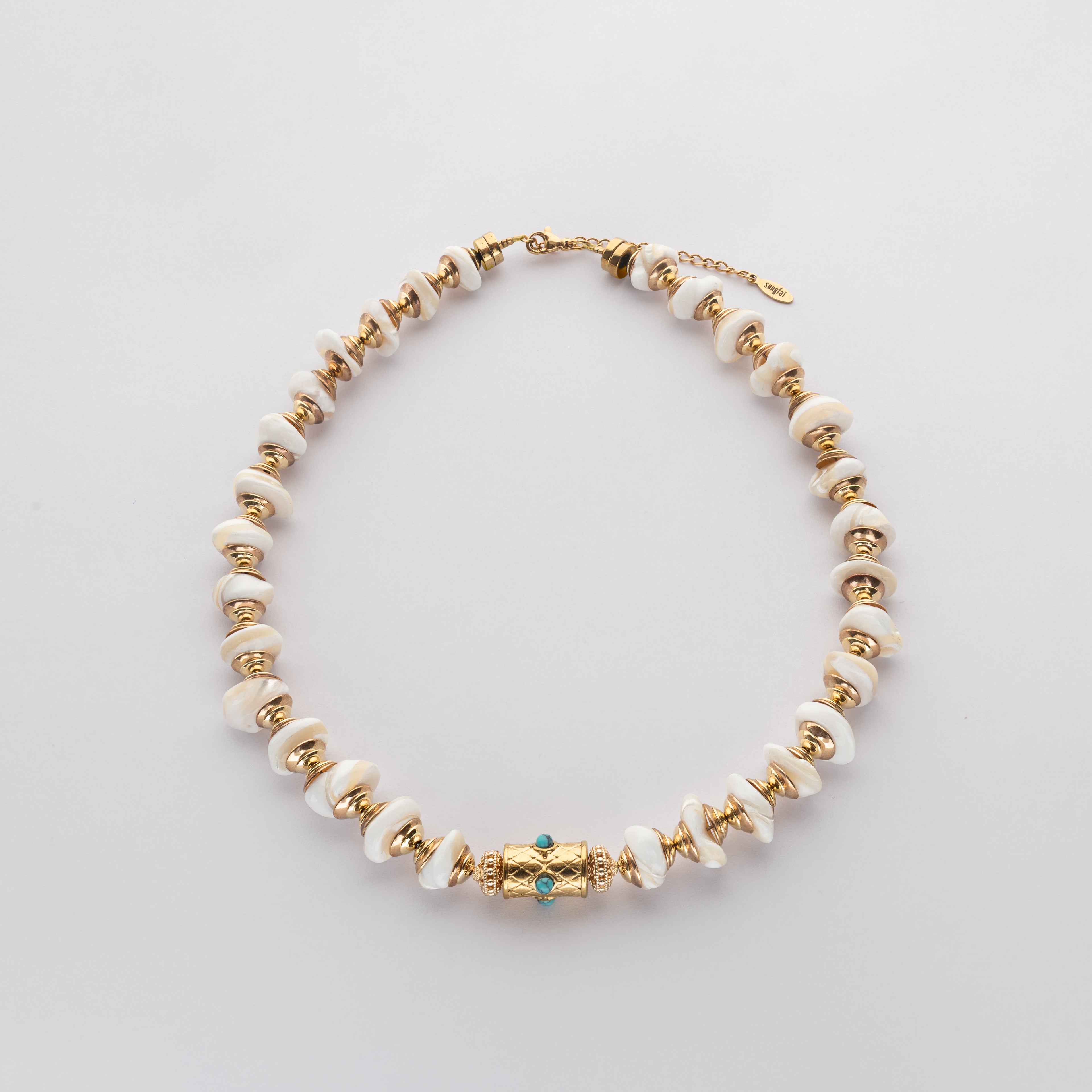 Collier Lavadi
