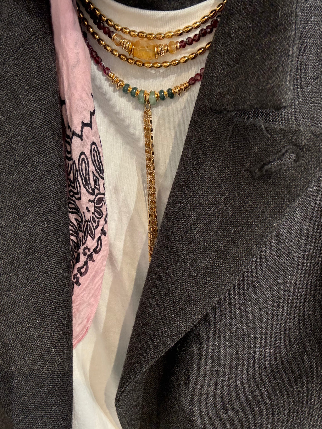 Collier Dara